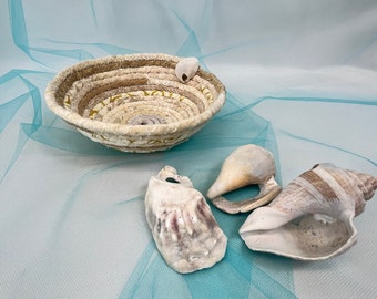 Mini Coiled Rope Bowl, White Rope Basket, Beach Theme, Handcrafted, Seashell, Ocean Vibe, Coiled Fabric Bowl