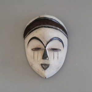 African hand carved Igbo mask (Igbo tribe, Nigeria)