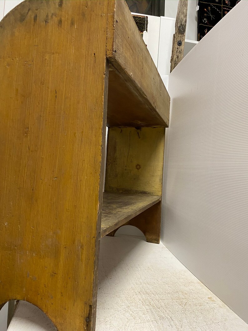 Primitive antique PA bucket bench Etsy