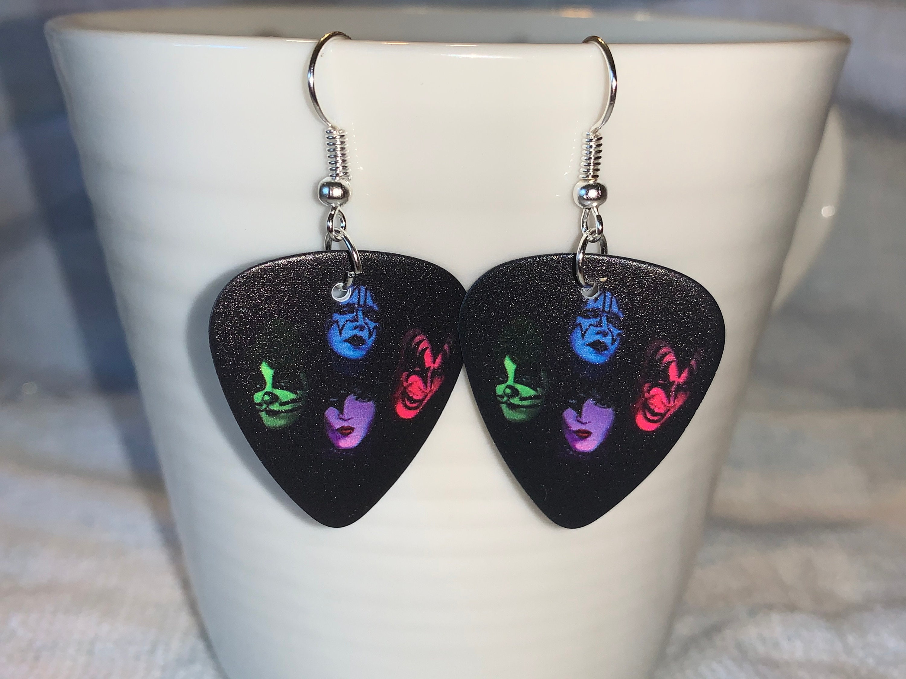 Guitar Pick Earrings inspired by Rock Bands. Guitar picks Etsy