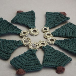 Christmas tree garland Crochet pattern