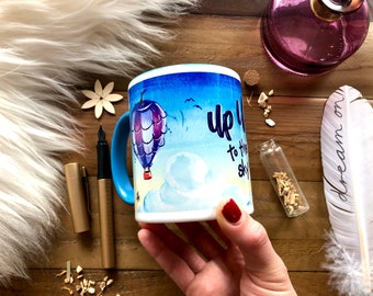 Fantasievolle Tasse mit Heißluftballons, blaue Kaffeetasse spülmaschinensicher, Kaffeebecher Spruch Motivation, Geschenk für Arbeitskollegen