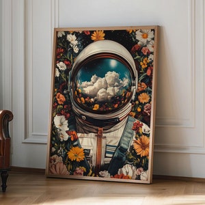 Impresión artística de casco de astronauta con reflejos florales y cósmicos, arte de pared espacial único, diseño de astronauta surrealista para decoración del hogar, póster floral