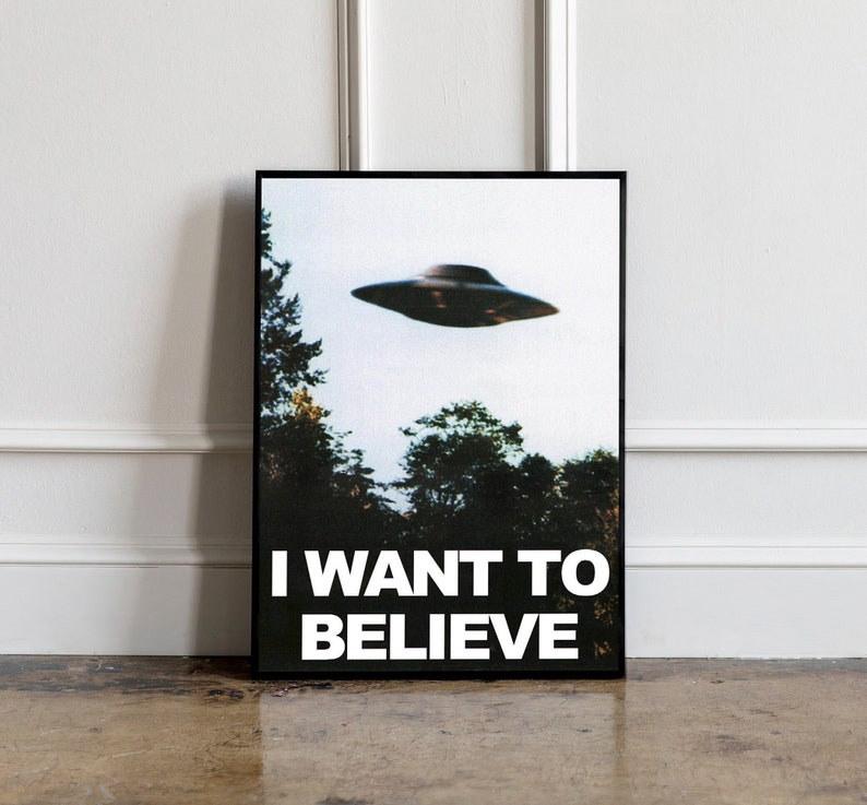 I Want to Believe vintage poster, Sci-fi poster, UFO print, Living Room Print, Retro sci fi art, I want to believe X files, Science poster imagem 1