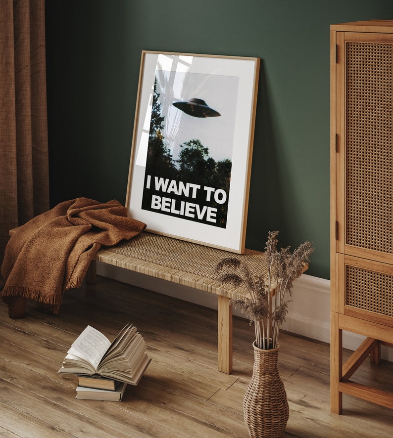 I Want to Believe vintage poster, Sci-fi poster, UFO print, Living Room Print, Retro sci fi art, I want to believe X files, Science poster imagem 4