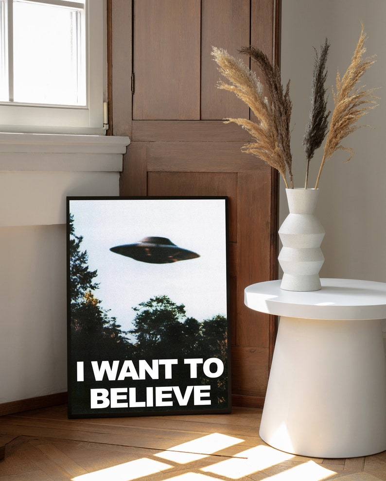 I Want to Believe vintage poster, Sci-fi poster, UFO print, Living Room Print, Retro sci fi art, I want to believe X files, Science poster imagem 6