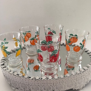 Retro Vintage set of 5 lemonade / juice glasses from the 70's