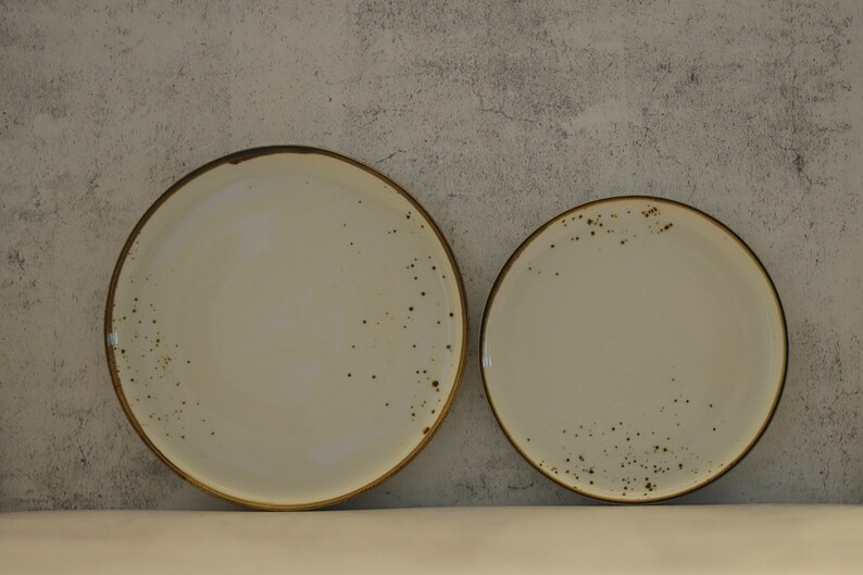 Speckled Round Handmade Plates image 2