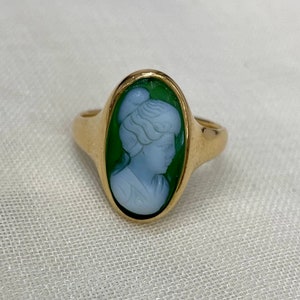 Antique Oval Green Lady Cameo 18ct Gold Ring, Hallmarked Chester 1914-15