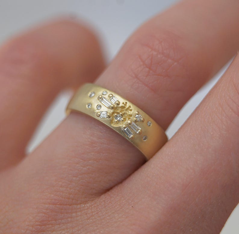 Heart Wedding Band,Heart Wedding Ring,Heirloom Ring,Heart Promise Ring,Sacred Heart Ring,Anatomical Heart Ring,Alternative Wedding Ring image 2