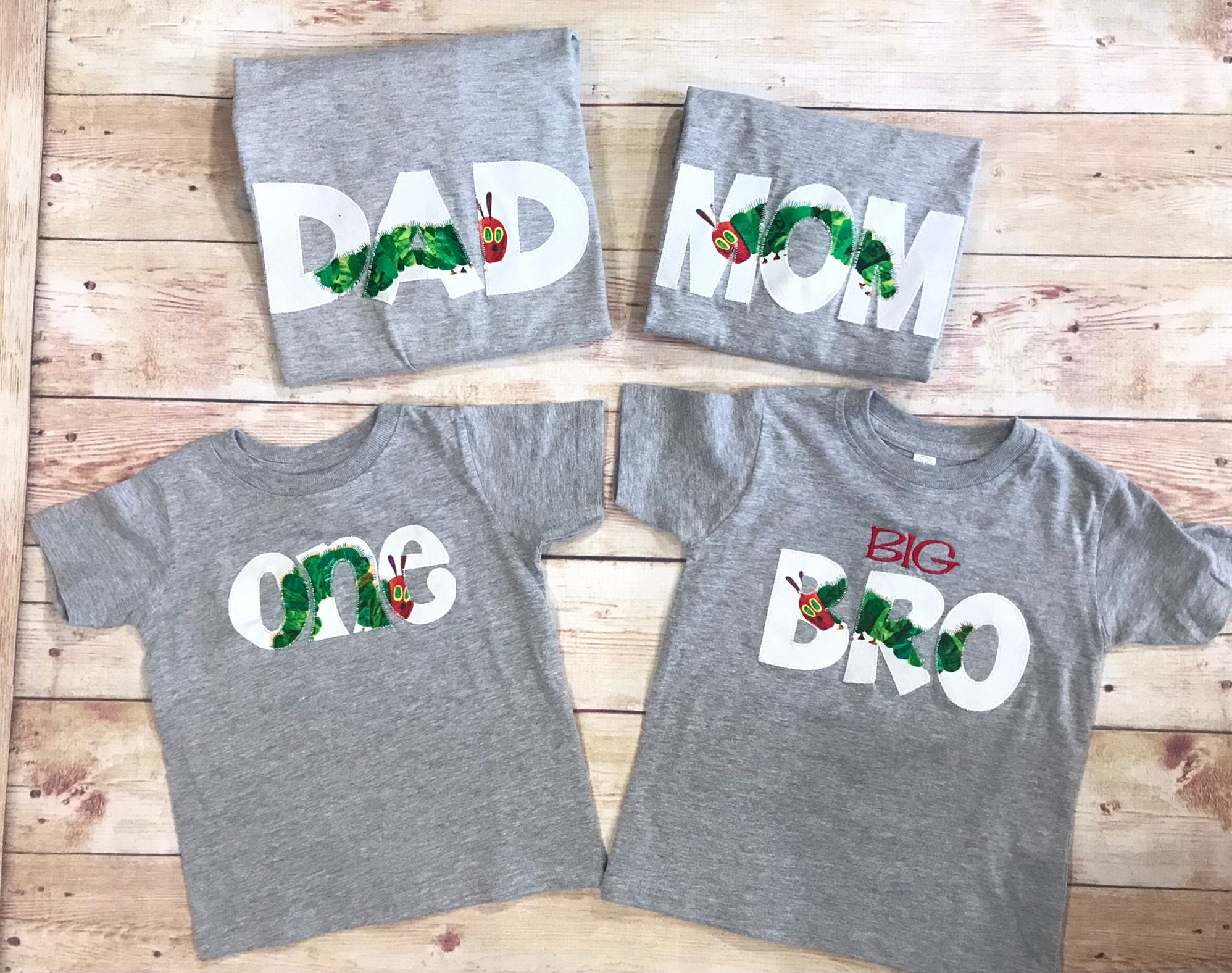 Kleding Unisex kinderkleding Tops & T-shirts T-shirts T-shirts met print Very Hungry Caterpillar Birthday Shirt First Birthday Outfit with Leg Warmers Boys Cake Smash Birthday Outfit Bodysuit T Shirt Personalized 