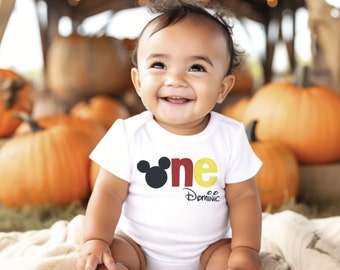 Chemise Mickey Mouse premier anniversaire : tissu découpé à la main avec appliqués