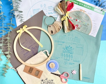 Beginner Embroidery Kit – Embroidery Craft Kit with Hoop & Tools
