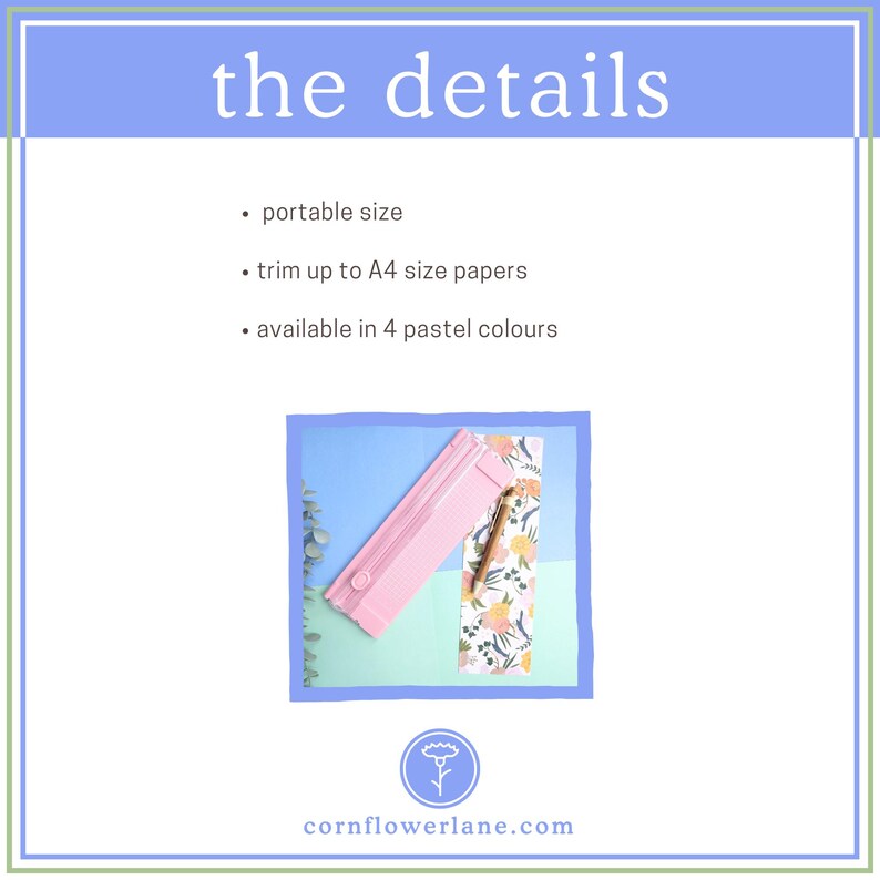 Puede incluir: Una guillotina de papel de color rosa claro con un dise&ntilde;o port&aacute;til capaz de cortar papeles de hasta tama&ntilde;o A4. El texto dice: the details, portable size, trim up to A4 size papers, available in 4 pastel colours y cornflowerlane.com.