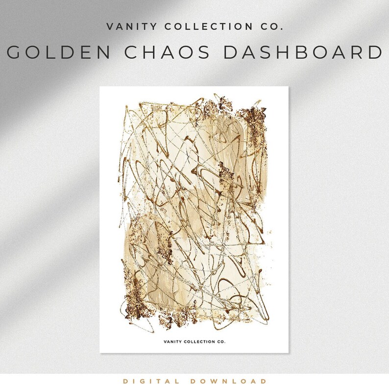 Op de afbeelding: Abstracte digitale kunstprint met een gouden en beige ontwerp met de tekst "Vanity Collection Co." onderaan.