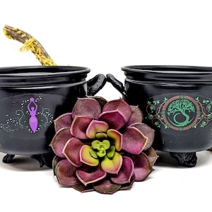 Metal Cauldron with Design - Perfect for your Altar!