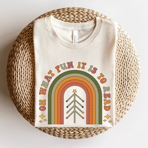 Camiseta navideña para amantes de los libros, camiseta retro navideña para maestros, divertida camiseta navideña de bibliotecario, linda camiseta para maestros de inglés, regalo para amantes de los libros