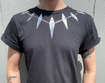 Camisa de collar de papel de pantera negra