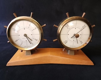 Vintage Airguide Ships Wheel Mantle Clock 8 Day 7 Jewel Brass Nautical USA Base