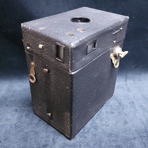 Rare Vintage Antique Eastman Kodak No 2a 1900s Brownie Camera Model B Box Deco