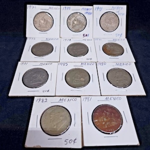 Lot Of 11 Old Vintage Mexican Un Peso Coins 1971 - 1982 Fine Mexico Pesos Coin