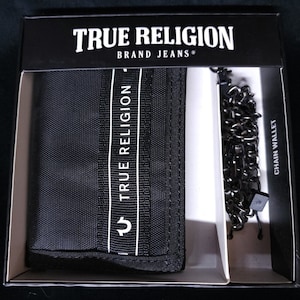 Cartera de lona negra para hombre True Religion Charli con tres pliegues y cadena TR201023 Leer primero
