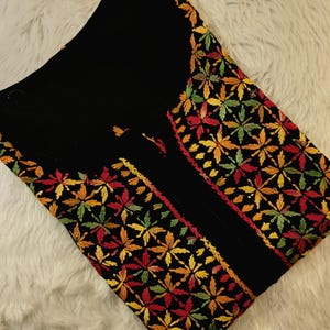 Handmade Lucknowi Chikankari Rayon Kurti | Elegantes besticktes Kurti für Frauen | Handgefertigte Damen Bekleidung | Traditionelles Kurta für Party Wear