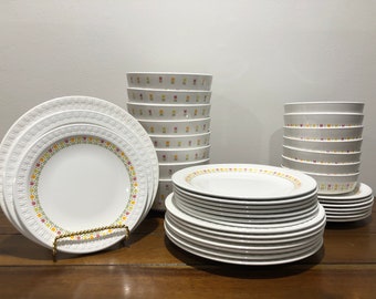 Vintage Corning Centura April Tulip Dinner Plate
