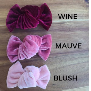 Square Velvet Knot Bows