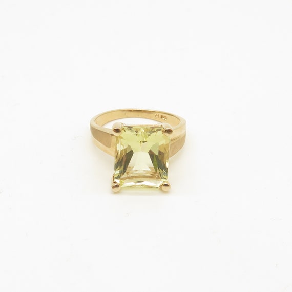 10K Yellow Gold Princess Cut Yellow Cubic Stone Ri