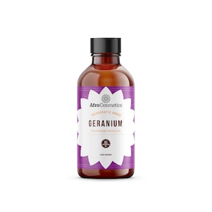 Puede incluir: Una botella de vidrio marrón con una tapa negra, etiquetada "AfroCosmetics Therapeutic Grade Geranium Pelargonium Graveolens 100% Pure Essential Oil USDA Organic".