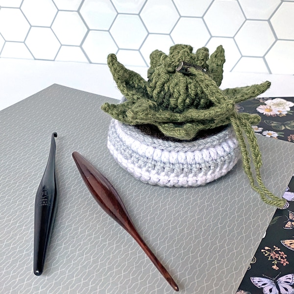 Crochet Pattern: Succulent Dice Bag