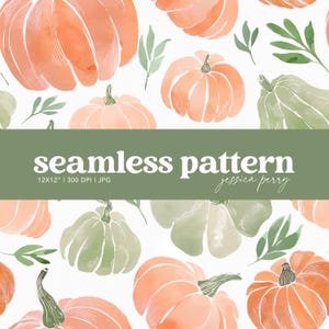 Op de afbeelding: Naadloos aquarelpatroon met oranje en groene pompoenen en groene bladeren op een witte achtergrond. De tekst "seamless pattern" wordt weergegeven op een groene banner, samen met de naam van de ontwerper en afbeeldingsdetails.