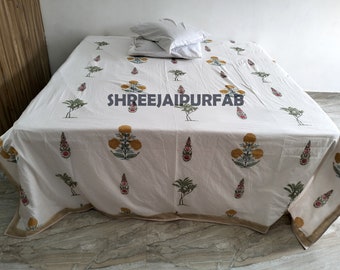 Doharkatoen met bloemenprint: omkeerbare handgeprinte Indiase quilt