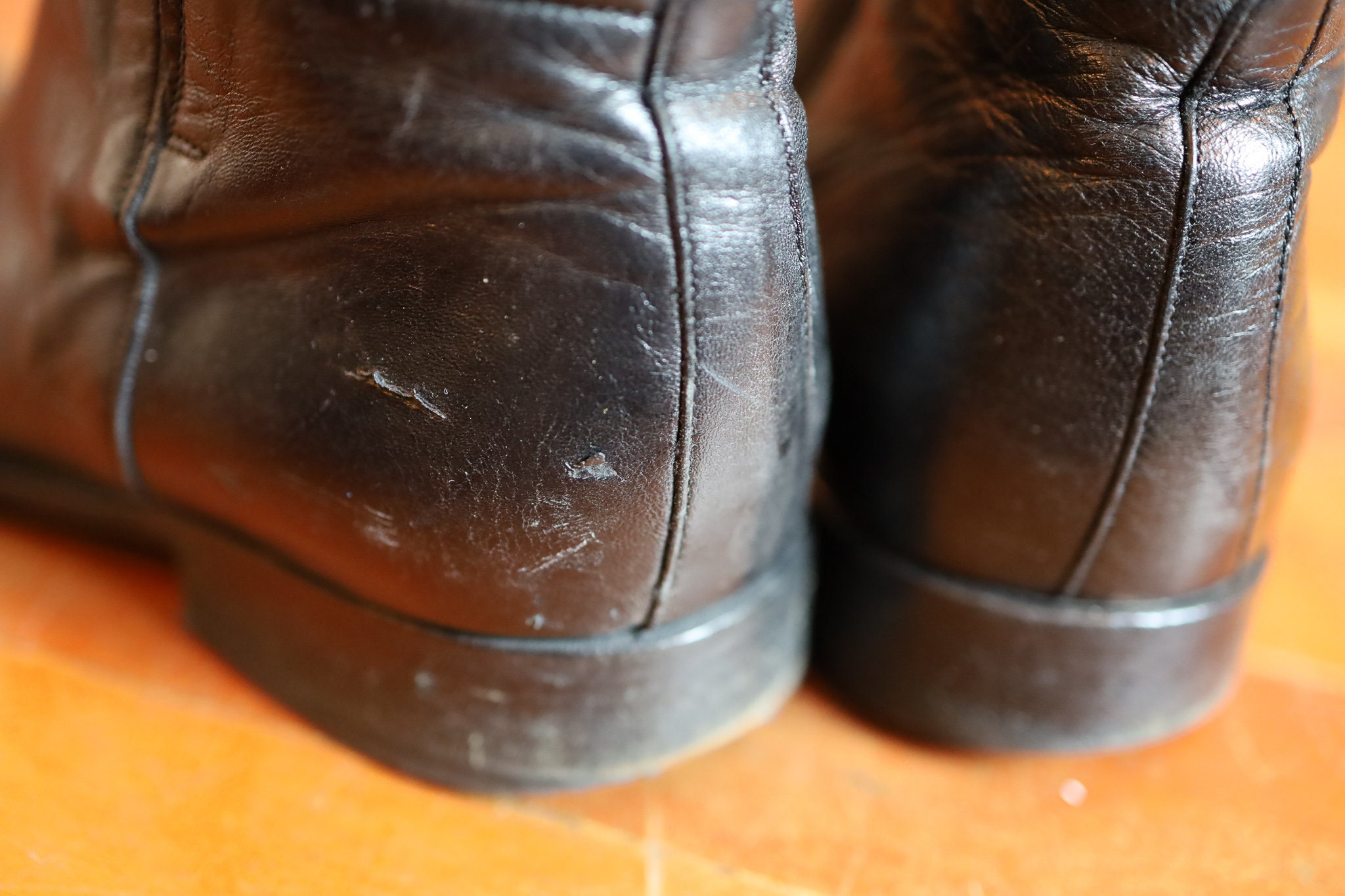 chisel toe rustic black