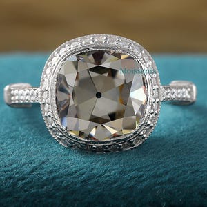 Anillo de moissanita gris de 4 quilates: halo art déco victoriano, bisel milgrain, plata 925