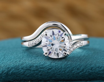 Round Moissanite 14K Gold Engagement Ring Set: Swirl Bypass Shank