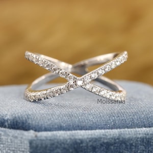 Criss Cross Moissanite Diamond Ring, 14k Solid Gold Stackable Wedding Band, Crossover Rings, Gold X Ring, Statement Ring, Criss Cross Ring