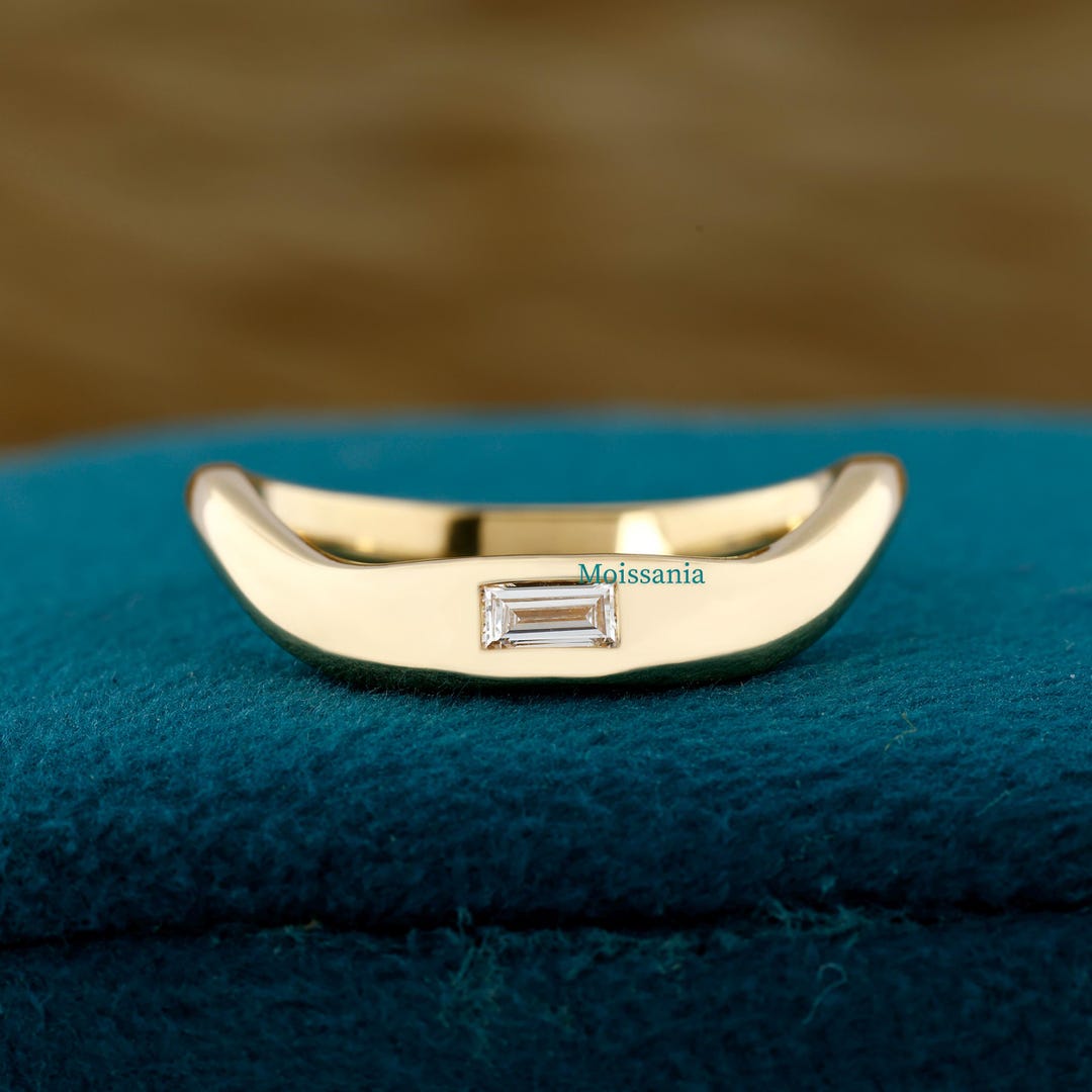 Baguette Moissanite Curved Wedding Band - 14K Gold Eternity Ring - Etsy