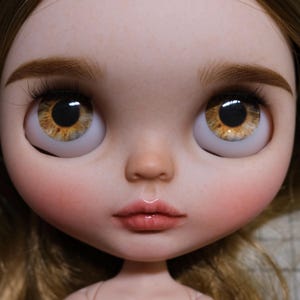 Blythe doll en verre avec effet scintillant J J3