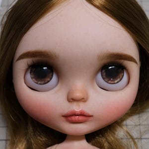 Blythe doll en verre avec effet scintillant J J7