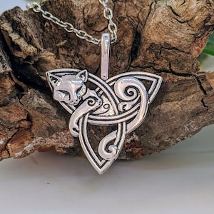 Celtic Cat Eternity Triquetra Necklace