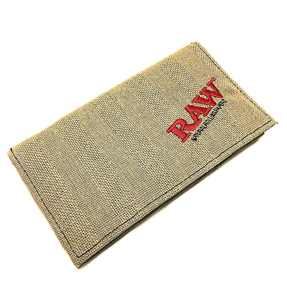RAW SMELL PROOF SMOKERS POUCH V.2 MEDIUM | Rolling Ace