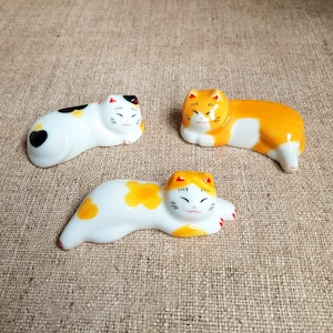 Sleeping Cats Kawaii - Brush Rest - Calligraphy Rest - Chopstick Holder - Cat Kitten Figurine