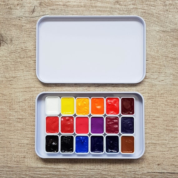 Essential Watercolor Paint Set (12 Colors)