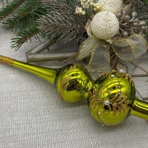 Small Green Christmas glass tree topper 7 inch, Glass Finial Xmas Tree top, Festive Spire Ornament,Tree decor,vintage tree topper Christmas