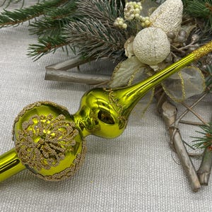 Small Green Christmas glass tree topper 7 inch,Glass Finial Xmas Tree top, Festive Spire Ornament,Tree decor, vintage tree topper Christmas