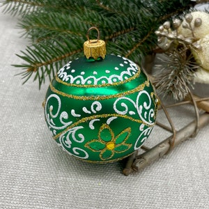 Green Christmas glass ball ornament,traditional XMAS glass ornament, crafted Christmas handmade, Hand painted Christmas glass decorations