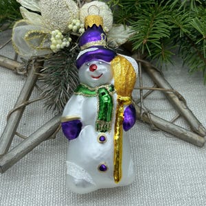 Snowman Christmas glass ornament, family christmas ornament, friend christmas gift, new home christmas ornament 2025 - Festive Holiday Decor
