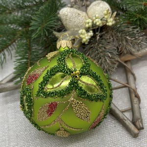Green Christmas glass ball ornament,traditional XMAS glass ornament, crafted Christmas handmade, Hand painted Christmas glass decorations